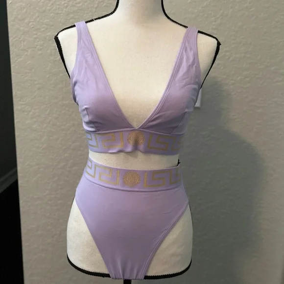 Versace Greca Lavender
Bikini - Picture 8 of 11